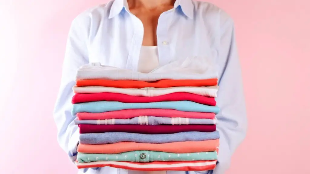 Stay at home mom job as a laundry care provider