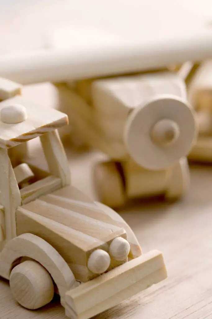 WOODEN TOYS