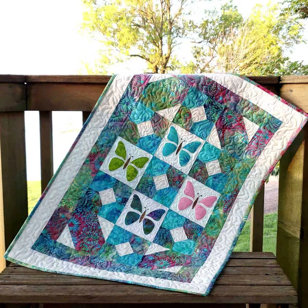 Things to sew and sell- quilted wall hanging
