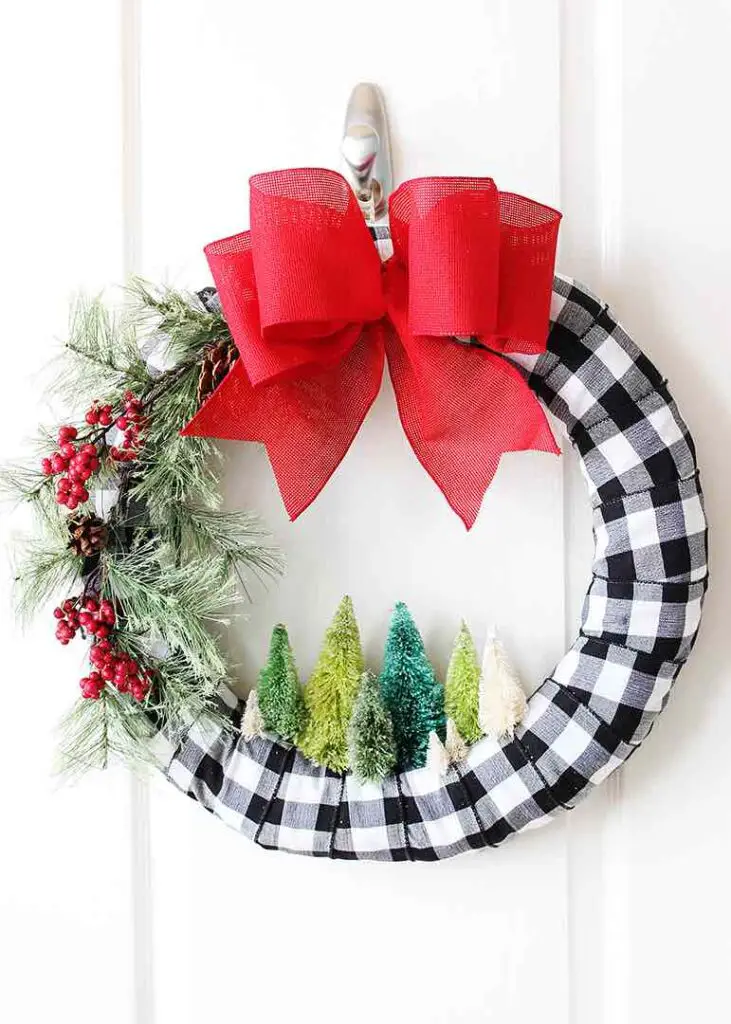 DIY wreath from Dollar tree craft supplies to sell