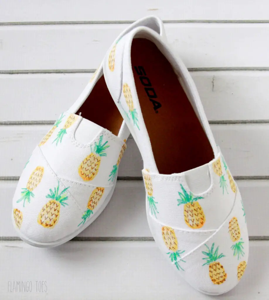 Pineapple shoes