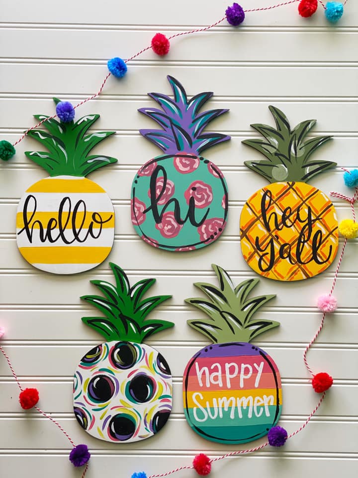 Pineapple door hanger