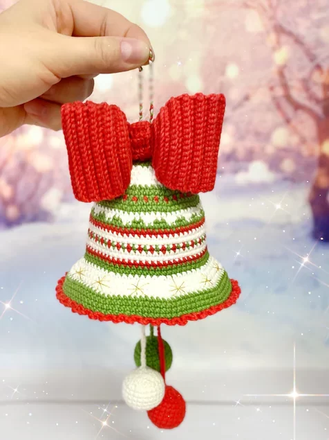 Crochet-Christmas-Bell-Pattern ornament