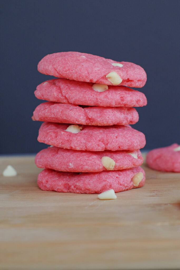 Strawberry Milkshake Cookies